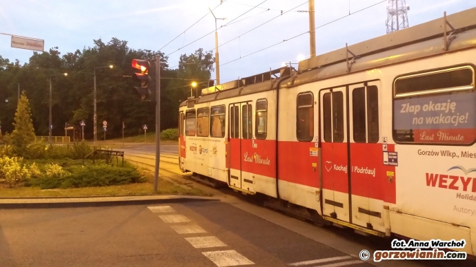 3/8 Awaria sieci trakcyjnej na rondzie Solidarności