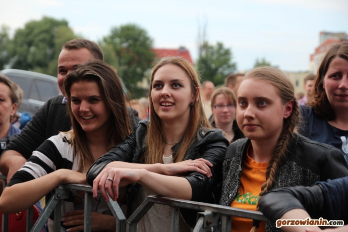 20/28 Koncert zespołu Weekend