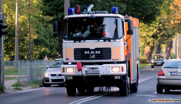 3/6 Zderzenie volkswagena i fiata na Walczaka