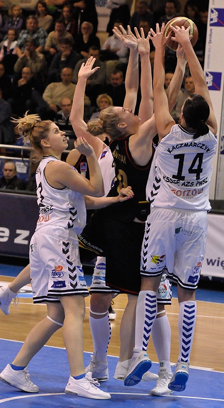 22/73 KSSSE AZS PWSZ Gorzów - PTS Lider Pruszków 73:49