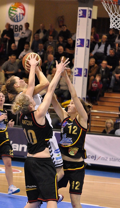 58/73 KSSSE AZS PWSZ Gorzów - PTS Lider Pruszków 73:49