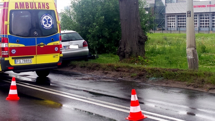 3/10 Dachowanie audi na Walczaka