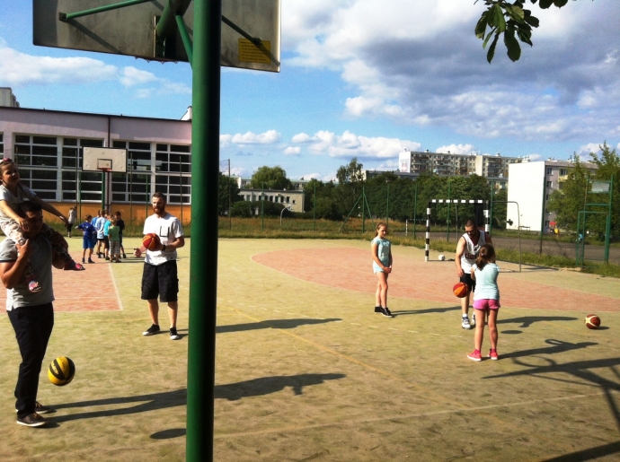 6/7 Letnia szkoła koszykówki