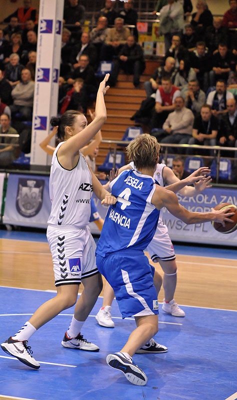 21/48 KSSSE AZS PWSZ Gorzów - Ros Casares Walencja 52:86