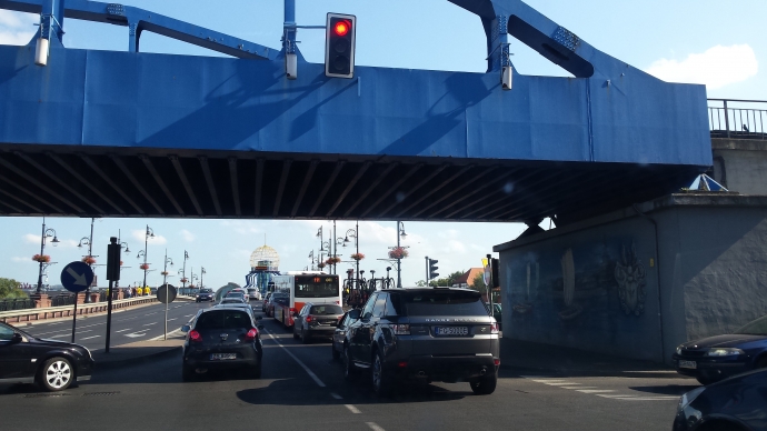 8/9 Komunikacyjny koszmar w czasie derbów