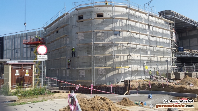 10/12 Postępy w budowie Galerii Manhattan