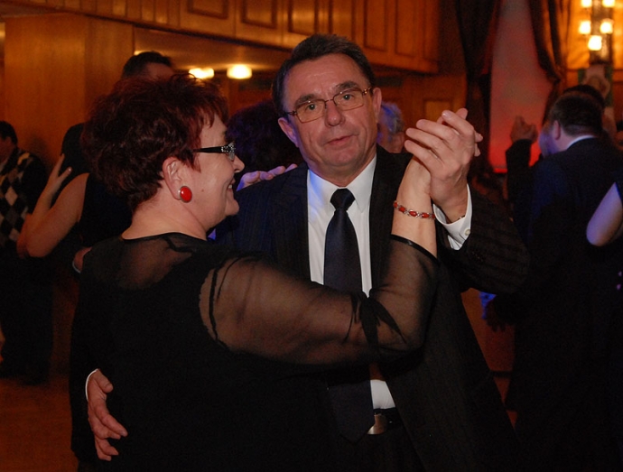 6/35 V Bal charytatywny