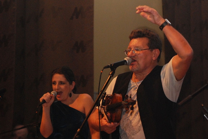 22/35 V Bal charytatywny