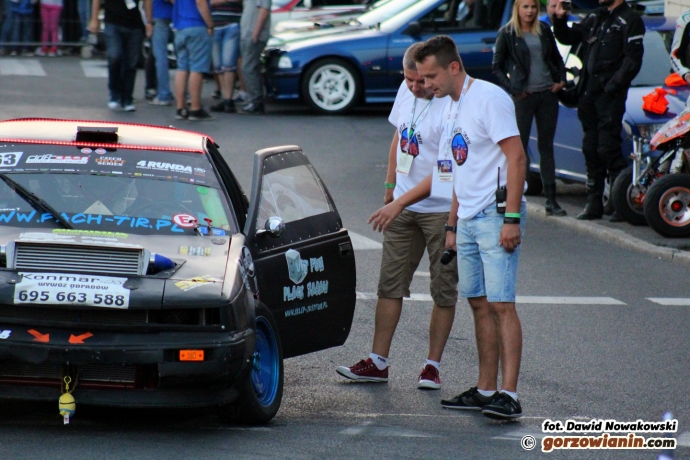 11/12 Motoryzacyjne show na moście