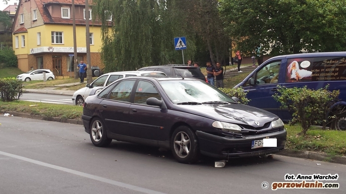 2/14 Starsza kobieta zginęła na pasach