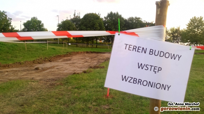 6/9 Ruszyła budowa placu zabaw w parku Górczyńskim