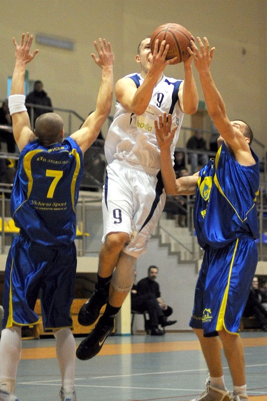 11/17 GKK Gorzów - Górnik Nowe Miasto Wałbrzych 76:80