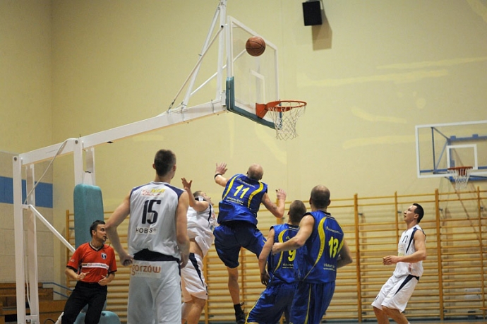 17/17 GKK Gorzów - Górnik Nowe Miasto Wałbrzych 76:80