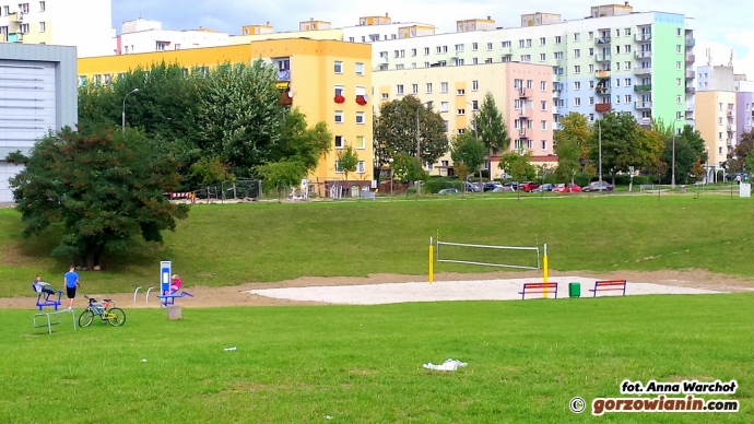 4/9 Nowoczesny plac zabaw w parku Górczyńskim