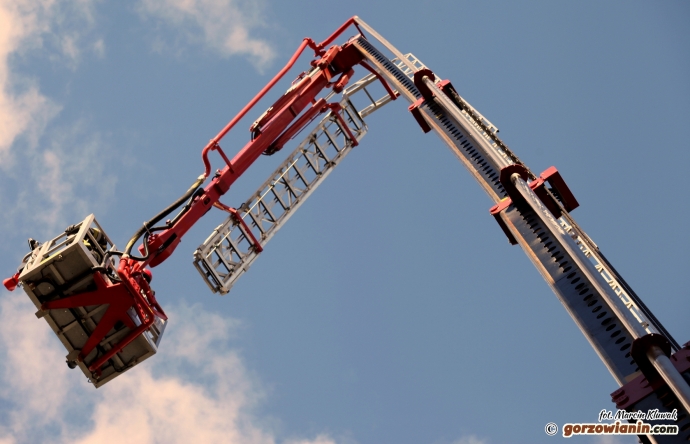 4/11 Strażacki miś w prezencie dla małego pacjenta