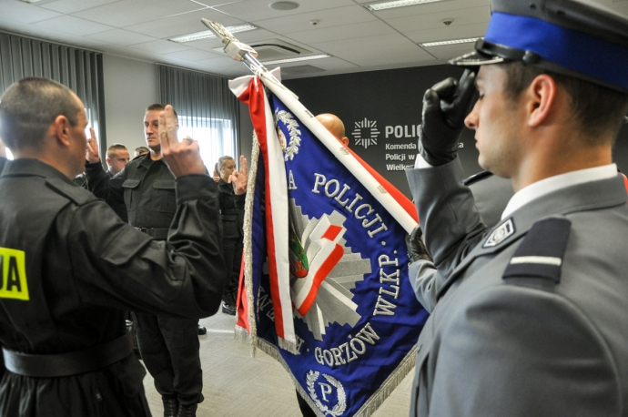 7/21 Ślubowanie nowych policjantów