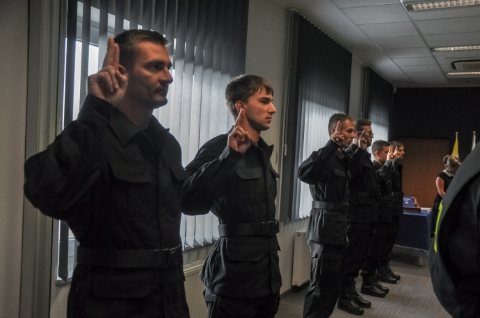 16/21 Ślubowanie nowych policjantów