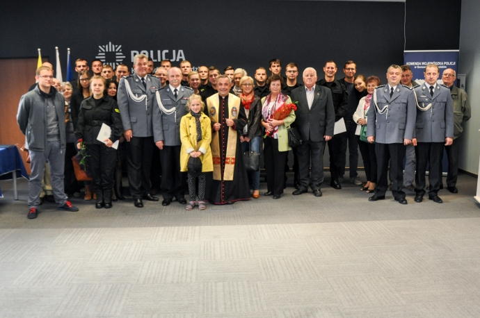 18/21 Ślubowanie nowych policjantów