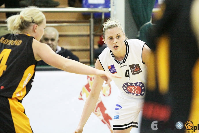 11/42 KSSSE AZS PWSZ Gorzów - Artego Bydgoszcz 68:54