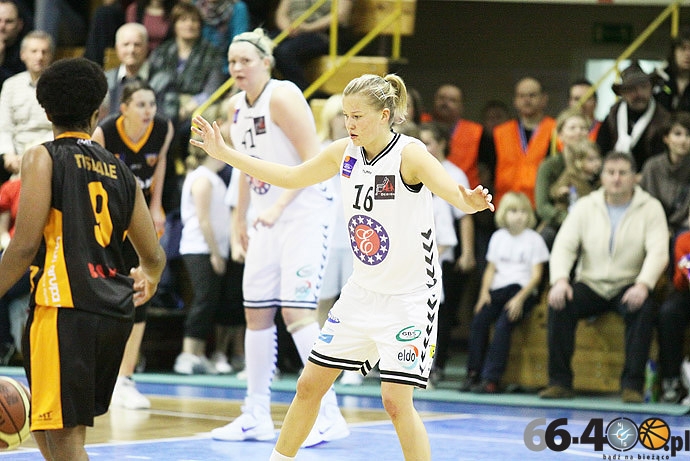 23/42 KSSSE AZS PWSZ Gorzów - Artego Bydgoszcz 68:54