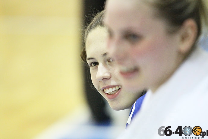 25/42 KSSSE AZS PWSZ Gorzów - Artego Bydgoszcz 68:54