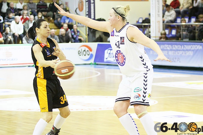 30/42 KSSSE AZS PWSZ Gorzów - Artego Bydgoszcz 68:54