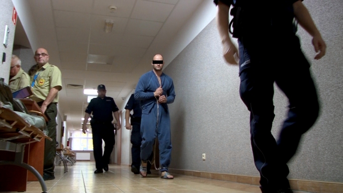 3/4 Zabójcy z Gwiaździstej doprowadzenie przed oblicze sądu