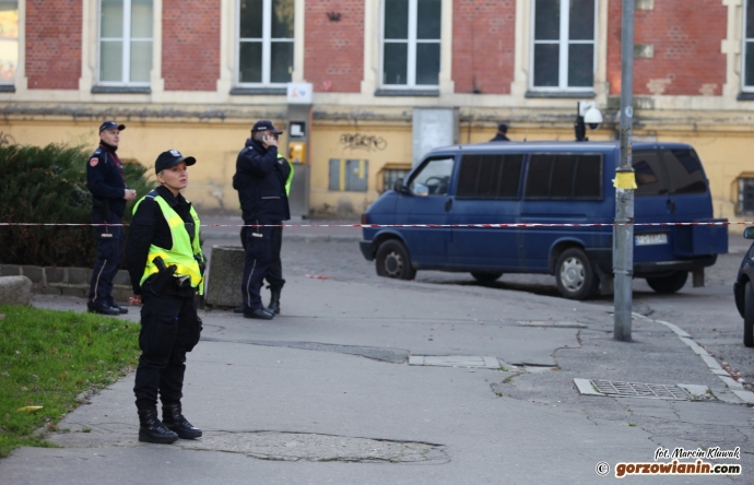 2/17 Na Pocztowej znaleziono granat