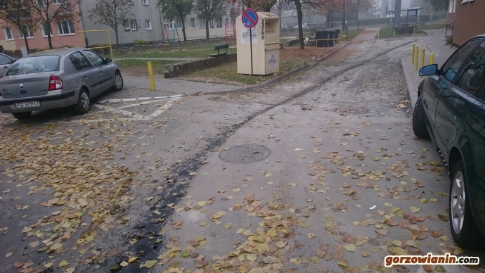 4/7 Policyjny pościg za czarnym audi