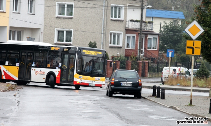 4/7 Ruszamy! 128 już kursuje!