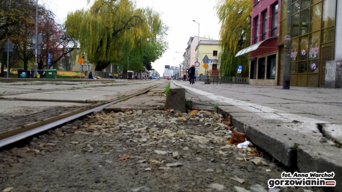 3/7 Z Chrobrego znikają krawężniki