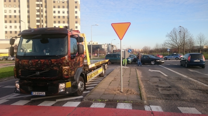 5/5 Zderzenie forda z oplem na Okulickiego