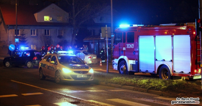 1/8 Zderzenie hyundaia i volkswagena na Konstytucji 3 Maja 