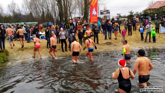 18/19 Gorzowskie morsy biły rekord Guinnessa 