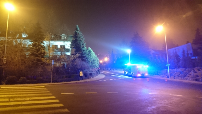 4/4 Próbował okraść mieszkanie. Schował się na dachu