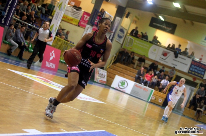 3/18 KSSSE AZS PWSZ Gorzów – Artego Bydgoszcz 65:71