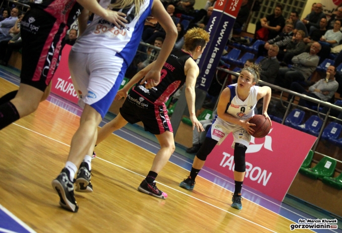 6/18 KSSSE AZS PWSZ Gorzów – Artego Bydgoszcz 65:71