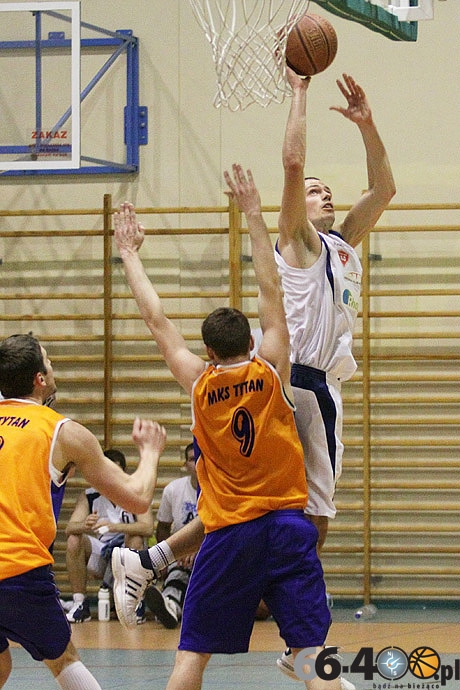 18/27 
GKK Gorzów - MKS Tytan Jawor 93:86