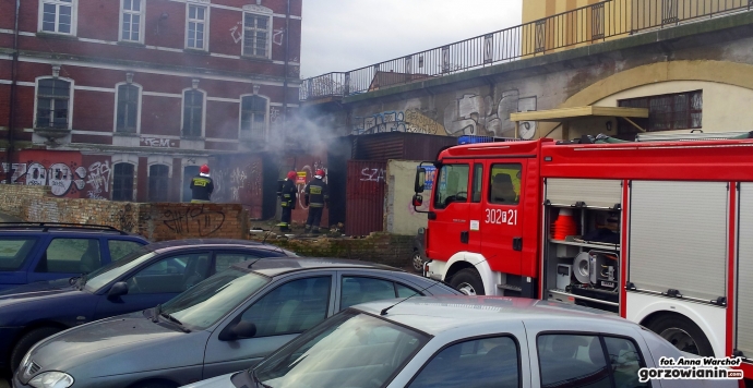 2/6 Pożar blaszaków na bulwarze