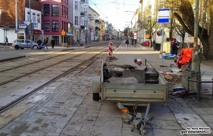 2/11 Na Chrobrego powstają nowe przystanki tramwajowe