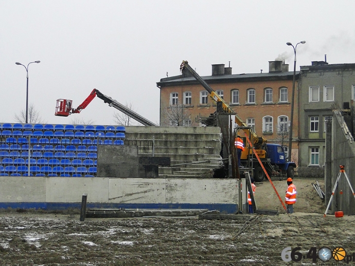 8/25 Przebudowa stadionu żużlowego - 31.01.2011r.