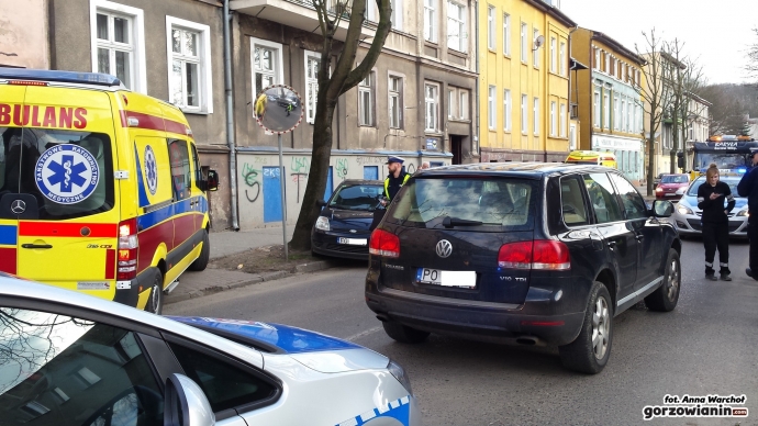 6/6 Zderzenie fiesty i touarega na Wyszyńskiego