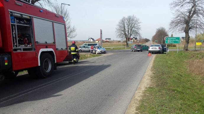 3/5 Kolizja na drodze do Wawrowa