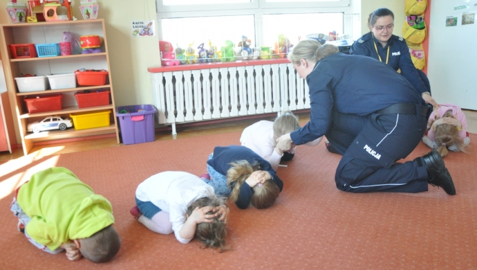 4/9 „Kaski, paski i odblaski”. Spotkanie w przedszkolu 