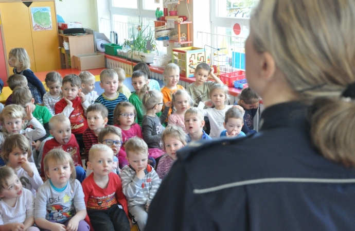 7/9 „Kaski, paski i odblaski”. Spotkanie w przedszkolu 