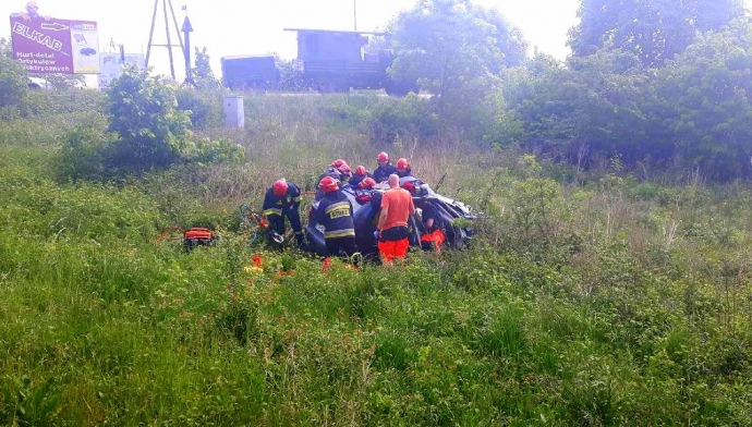 5/11 Zmiażdżona skoda po czołówce z ciężarówką