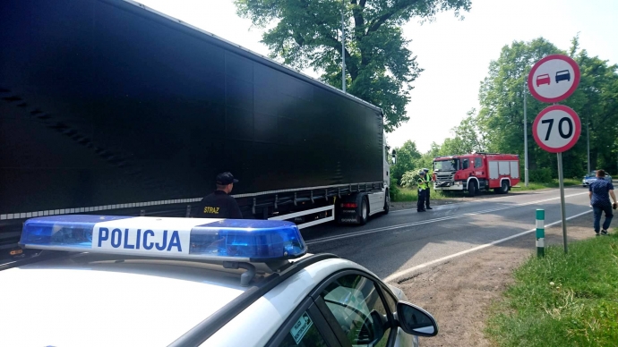 6/11 Zmiażdżona skoda po czołówce z ciężarówką