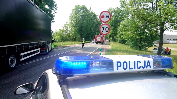 9/11 Zmiażdżona skoda po czołówce z ciężarówką