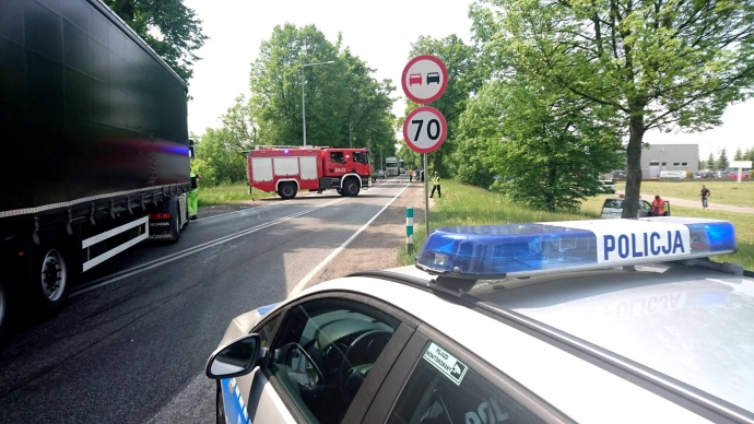 11/11 Zmiażdżona skoda po czołówce z ciężarówką