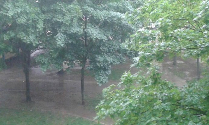 3/19 Z dużej chmury mała burza